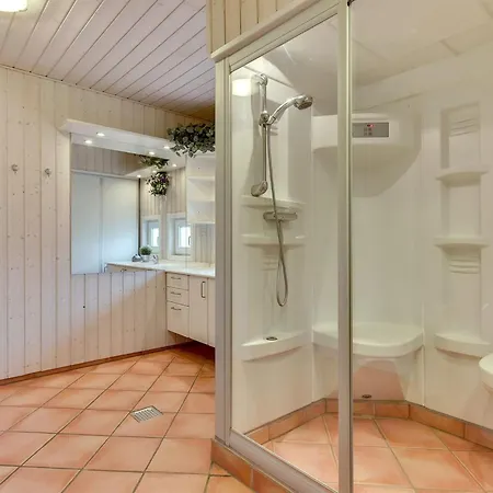 Prázdninový dům Henrijette - 200m From The Sea By Interhome *