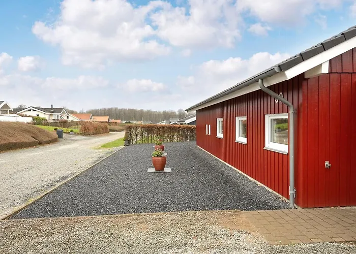 Holiday home Henrijette - 200m From The Sea By Interhome *