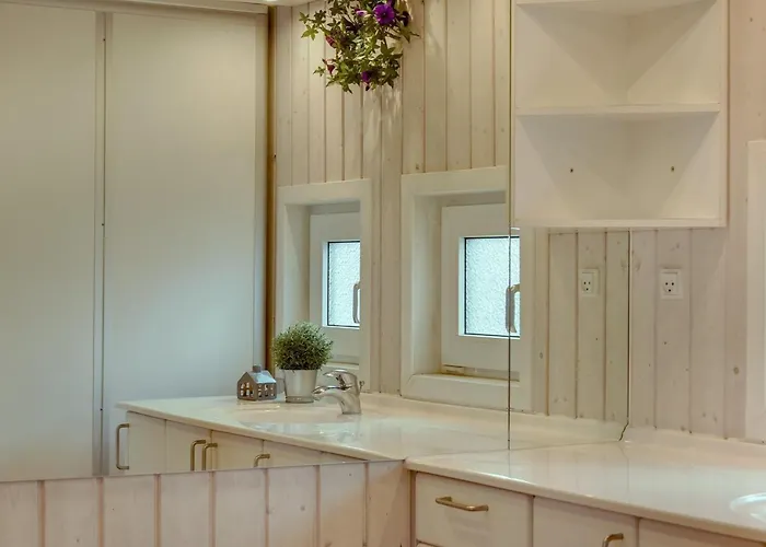 Henrijette - 200m From The Sea By Interhome