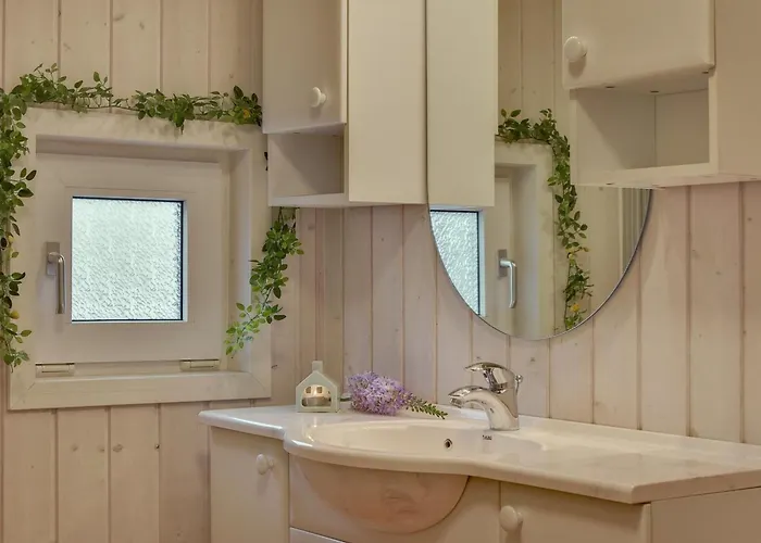 Prázdninový dům Henrijette - 200m From The Sea By Interhome *